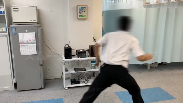 スムーズなサイドステップでどうするの？の記事動画