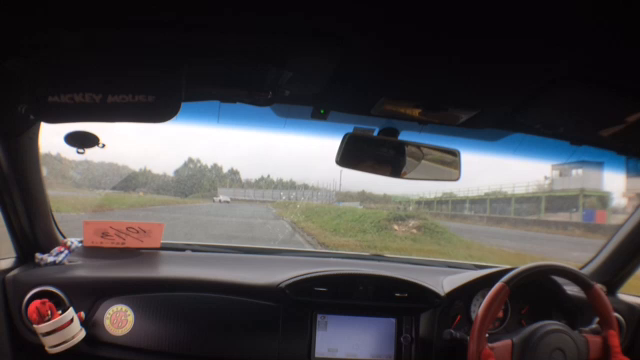 秋雨前線☔️☔️☔️⛅️の記事動画