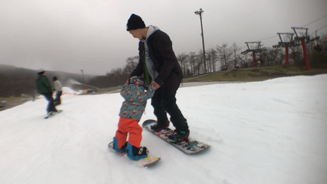 シーズン初滑り♡の記事動画