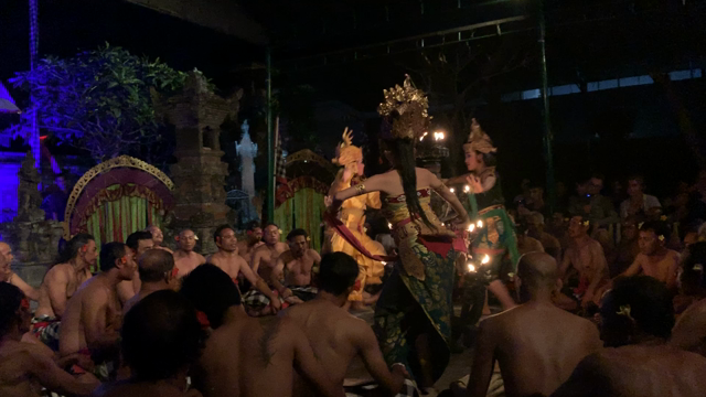 3度目の正直 Trena Jenggalaの記事動画