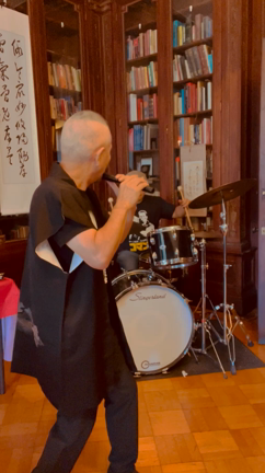 Jun Miyakeさんのプロフィールページ