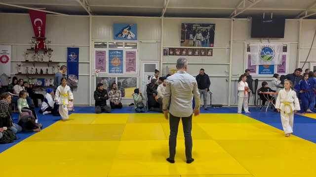 柔道歴1ヶ月で、いきなり試合の記事動画