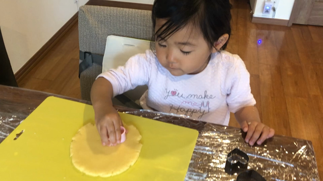 はじめてのクッキー作りの記事動画