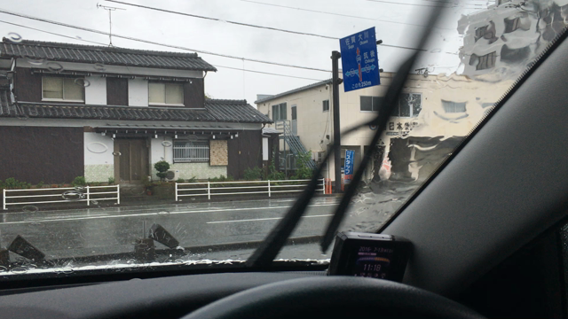 豪雨警報の緊急メールが鳴り止まないみやま市からお届けします。の記事動画