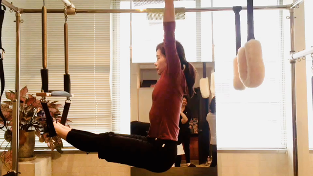ピラティスの勉強してきました。の記事動画