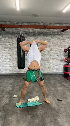 可愛いファンと焼肉鈴輝の記事動画