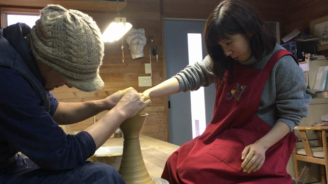 コンビコース【電動ろくろ&amp;手びねり】萩焼体験の記事動画