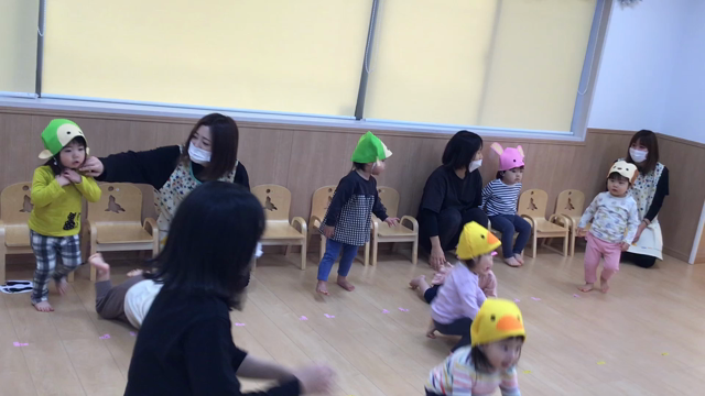 笑顔いっぱい！クリスマスミニ発表会の記事動画
