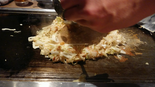 大阪市内のもんじゃ麦への記事動画