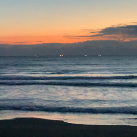 1月28日千葉北、東浪見の朝の波の画像