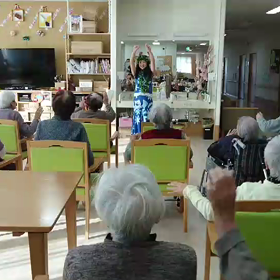 タヒチアンダンスの画像