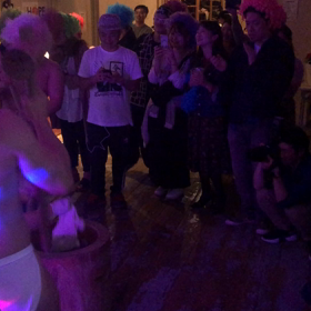 アフロ令和 -ふんどし餅つき-。の画像