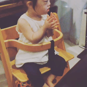 頭肩膝ポンの画像