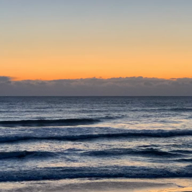 2月9日千葉北、東浪見の朝の波の画像