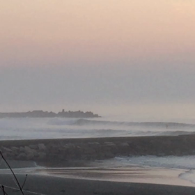 8月2日千葉北、東浪見の朝の波の画像