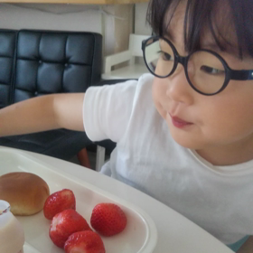 四歳の朝の画像