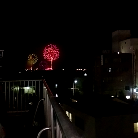 秋の花火の画像