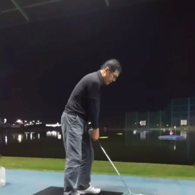 アドレスからトップまで絶対頭を動かさない！の画像