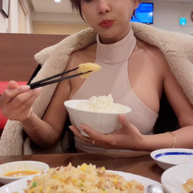 デート中の画像