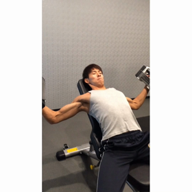 トレーニング風景〜バストアップ 編の画像