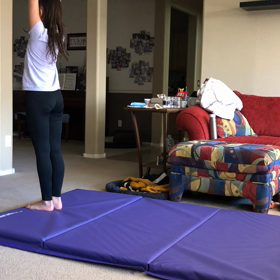 バック転の画像