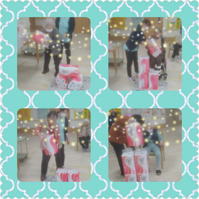 トイレットペーパー積みの画像