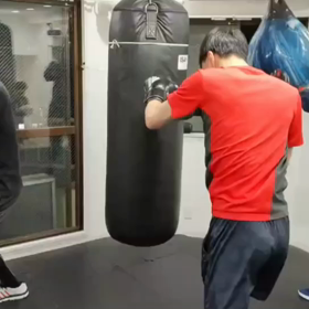 誰でも出来ますサンドバッグ打ち♪の画像