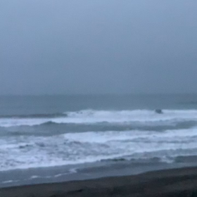3月6日千葉北、東浪見の朝の波の画像