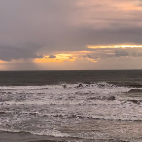 12月2日千葉北、東浪見の朝の波の画像