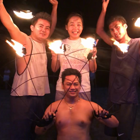 ホワイトビーチでファイヤーダンスの画像