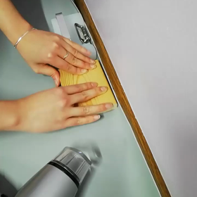 悪戦苦闘しながらも快感の画像