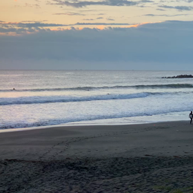 10月29日千葉北、東浪見の朝の波の画像