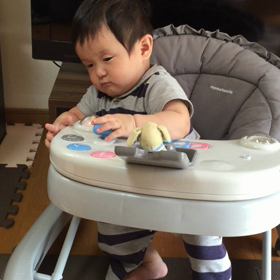 歩行器で寝ちゃった(^o^)の画像