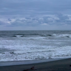 2月14日千葉北、東浪見の朝の波の画像