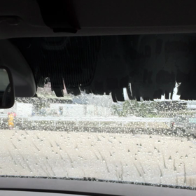 ドライブスルー洗車の画像