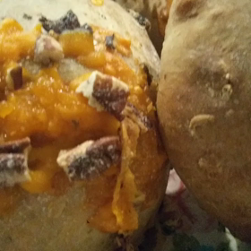 パンは18日、コロンバ19日の画像