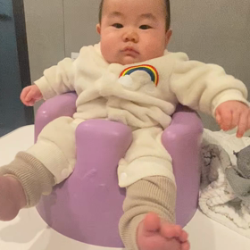 坊ちゃんバンボに埋もれる…の画像