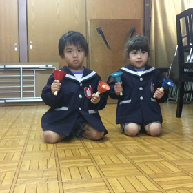 キラキラな音に笑顔の画像