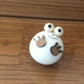 ダルマさんみたいなカエルの画像