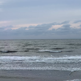 5月9日千葉北、東浪見の朝の波の画像