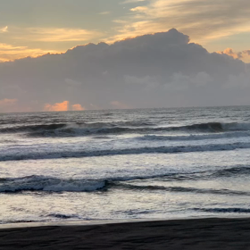 10月9日千葉北、東浪見の朝の波の画像