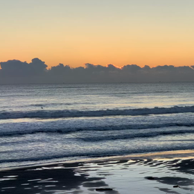 10月30日千葉北、東浪見の朝の波の画像
