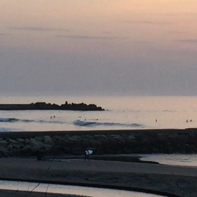 5月12日千葉北、東浪見の朝の波の画像