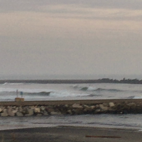 11月26日千葉北、東浪見の朝の波の画像