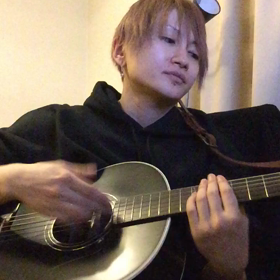 いちいち顔がウザいギタリストの画像