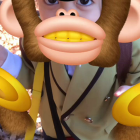 森の公園にチンパンジー？の画像