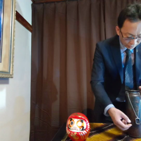 カリスマ華道家が１分でお花をいけてみたの画像