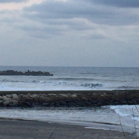 2月1日千葉北、東浪見の朝の波の画像