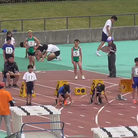 ５年男子100ｍ ゴール付近の画像