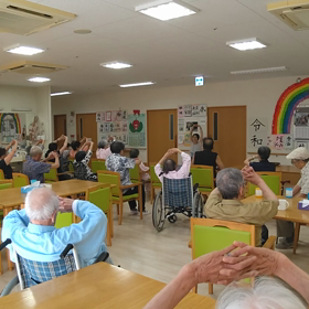 楽しいストレッチの画像